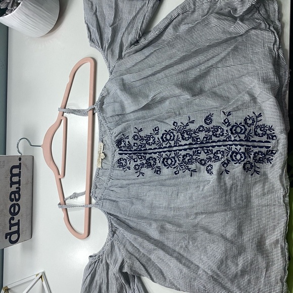 Blouse - Picture 2 of 4